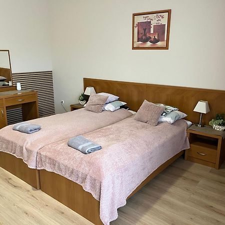 Brookforest Apartman Hajduszoboszlo Luaran gambar