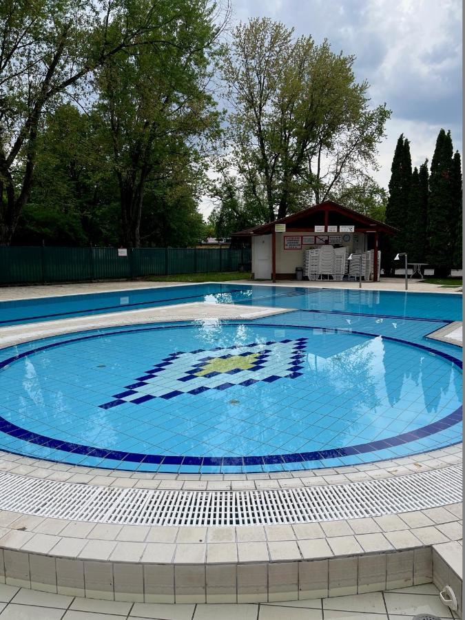 Brookforest Apartman Hajduszoboszlo Luaran gambar