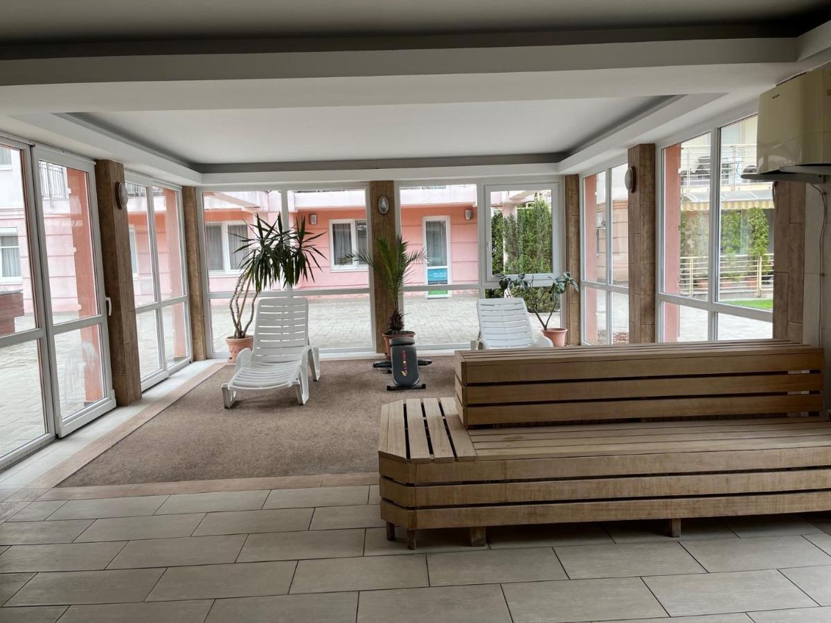 Brookforest Apartman Hajduszoboszlo Luaran gambar